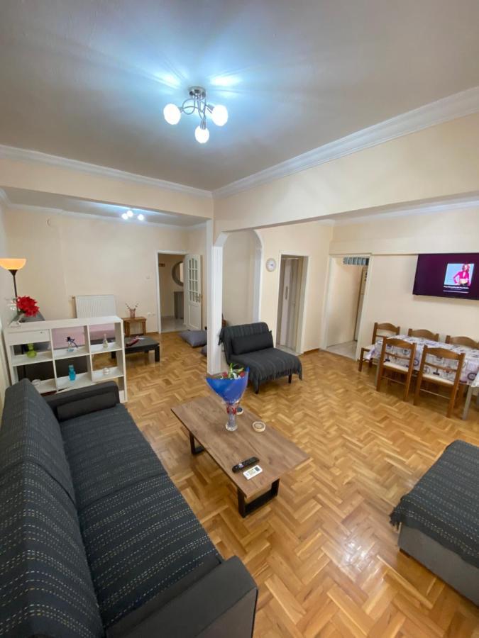 Beautiful Apartment In The Center Of Tesalonika Bagian luar foto