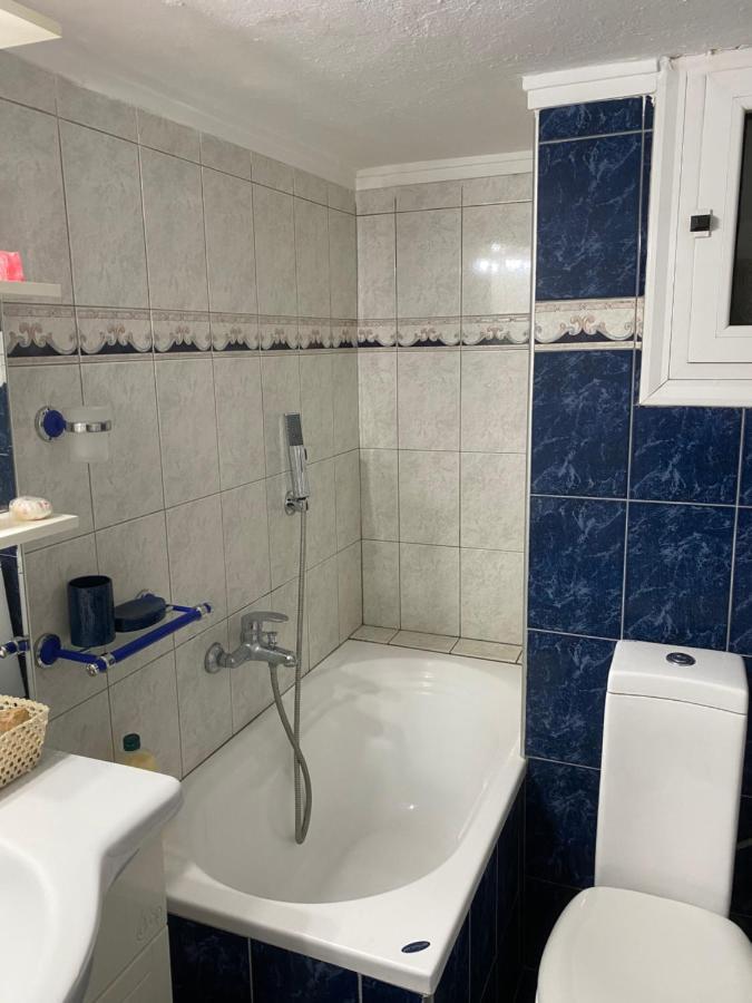 Beautiful Apartment In The Center Of Tesalonika Bagian luar foto