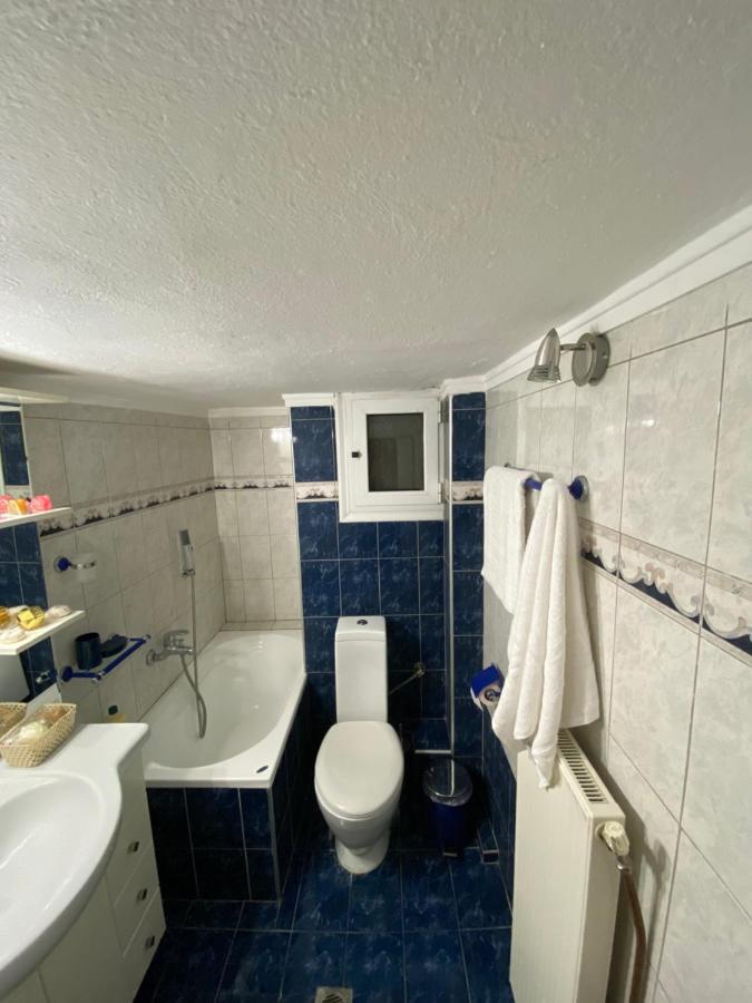 Beautiful Apartment In The Center Of Tesalonika Bagian luar foto